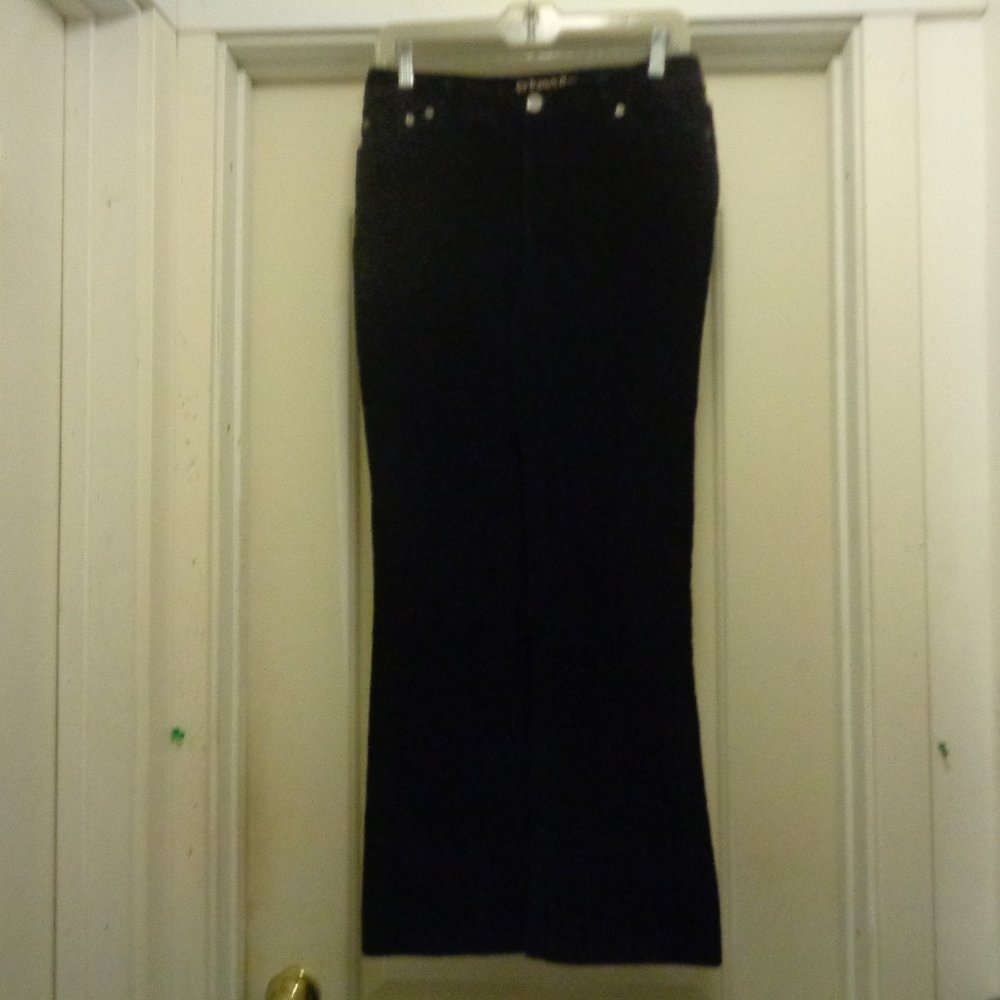 ST. JOHNS BAY SOFT BLACK CORDS 6P
